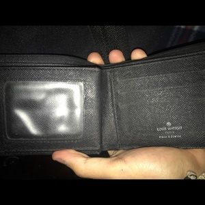 Wallet already sold additional photos